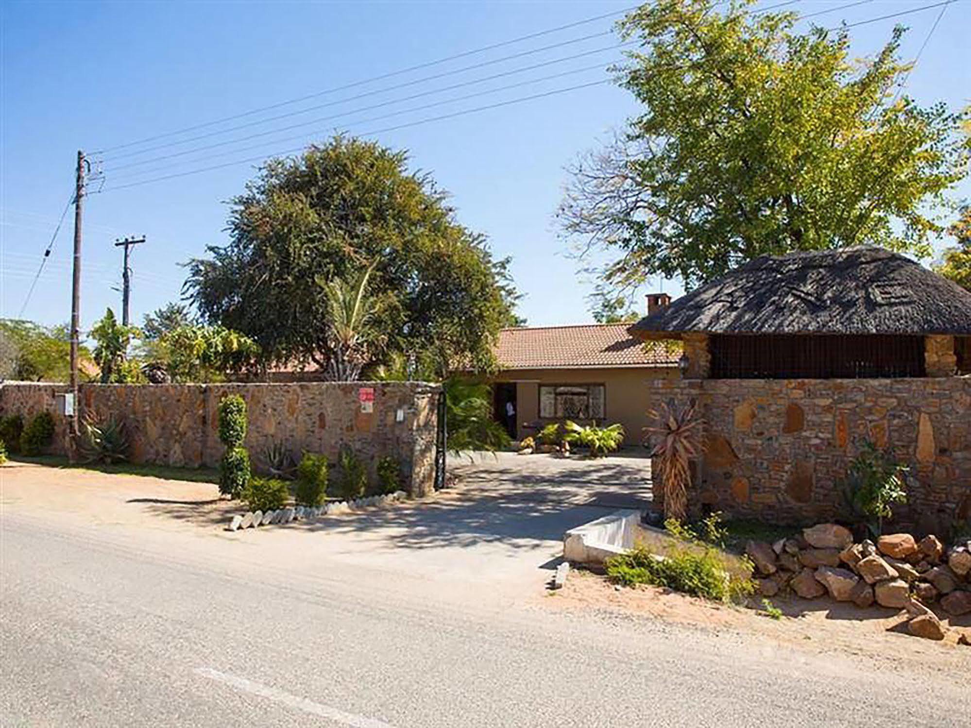 A New Earth Guest Lodge Francistown Zewnętrze zdjęcie